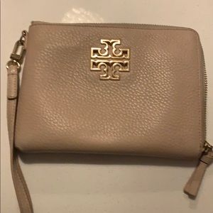 Light pink Tory Burch wristlet.